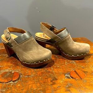 Dansko Clogs with studs green size 37